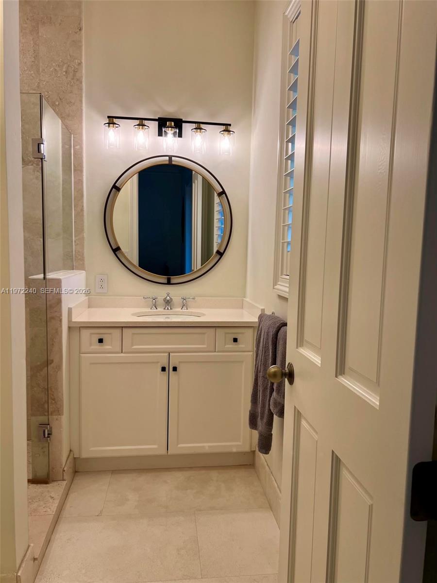 ISLAMORADA, TOWNSITE OF - Residential