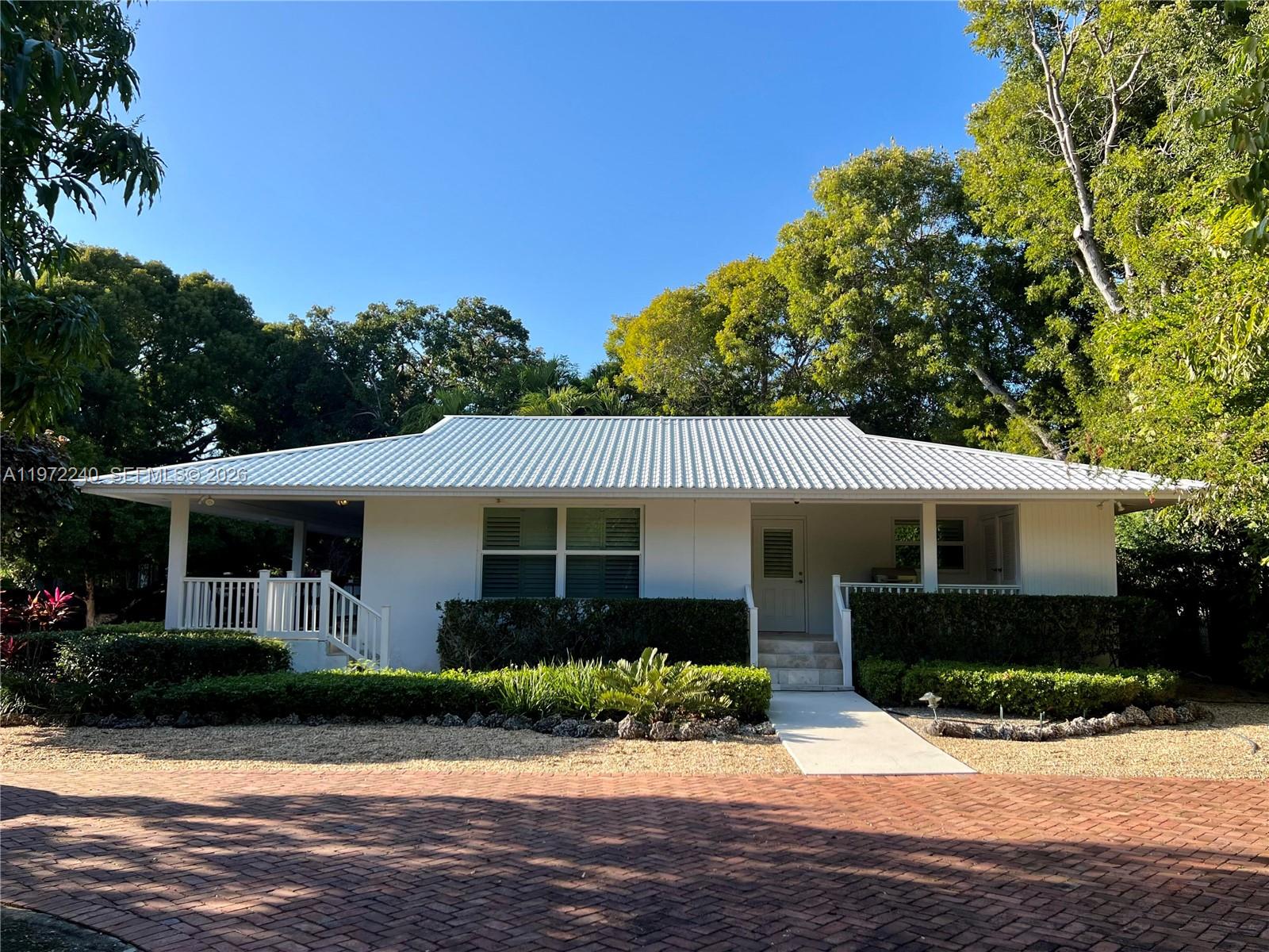 ISLAMORADA, TOWNSITE OF - Residential