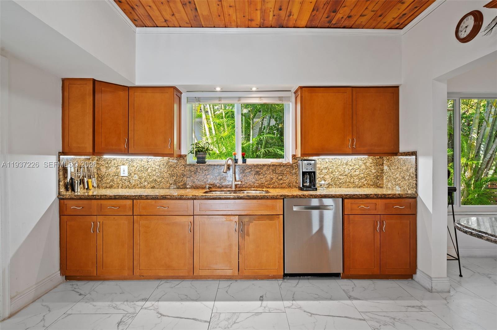 BAY HEIGHTS - Residential