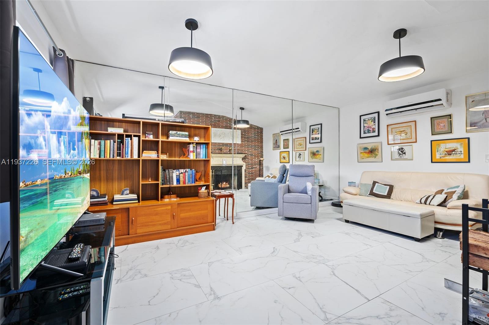 BAY HEIGHTS - Residential