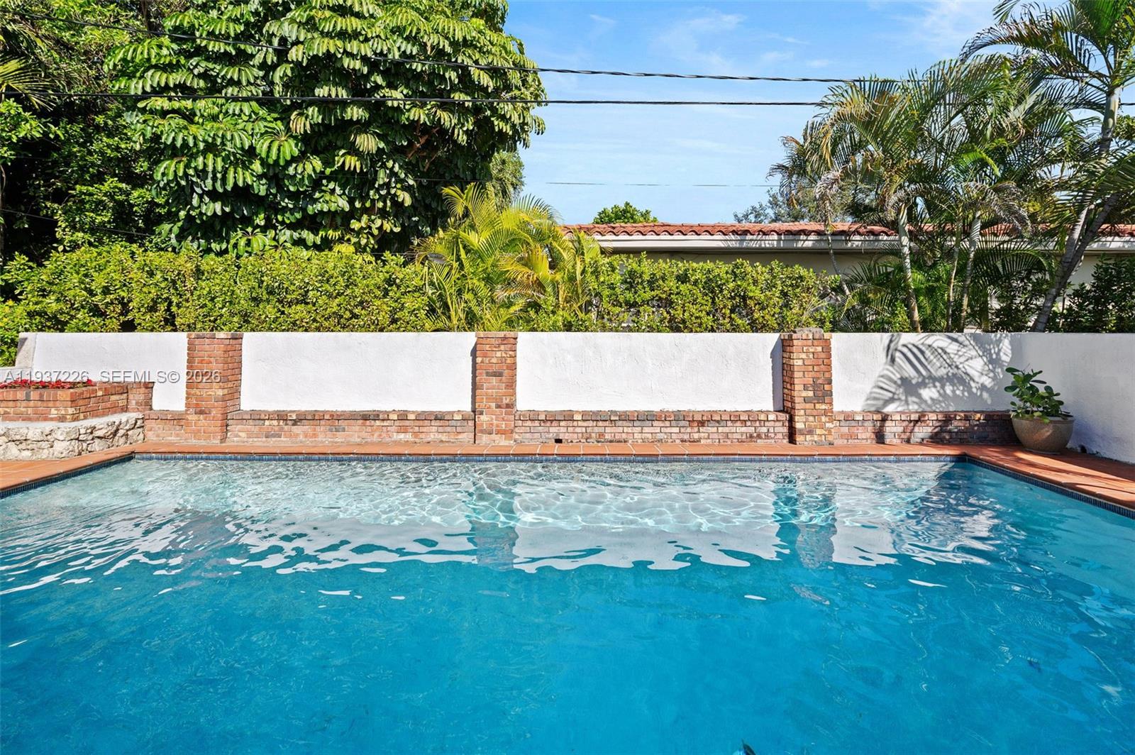 BAY HEIGHTS - Residential