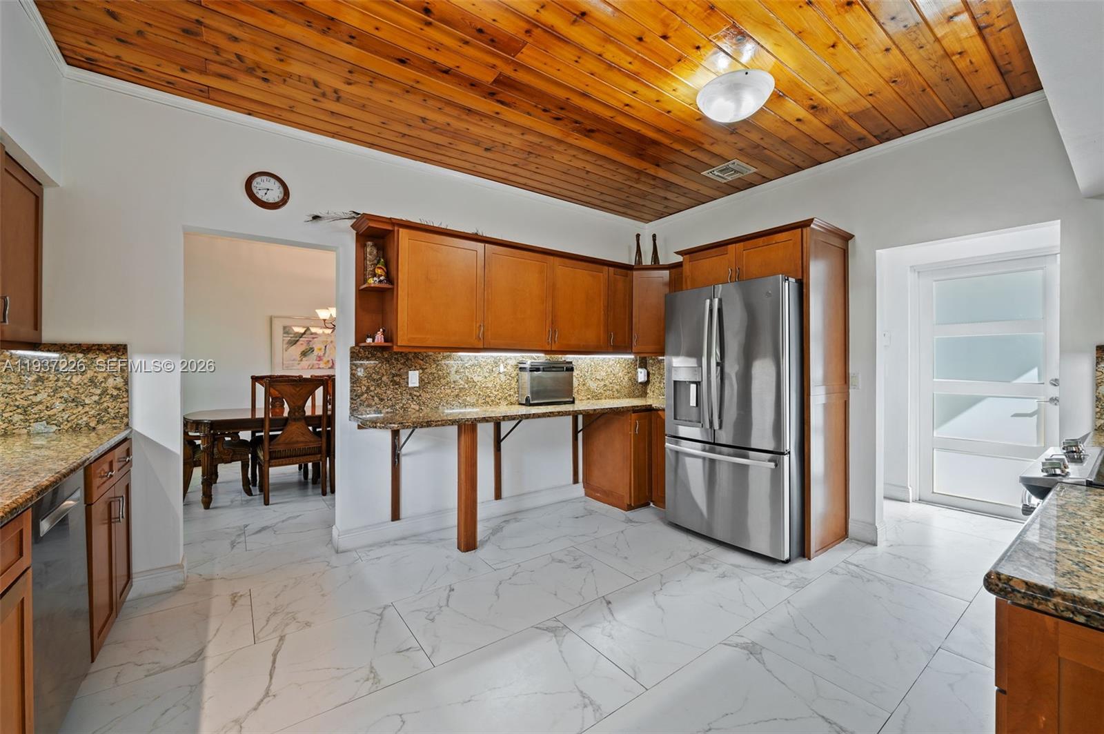 BAY HEIGHTS - Residential