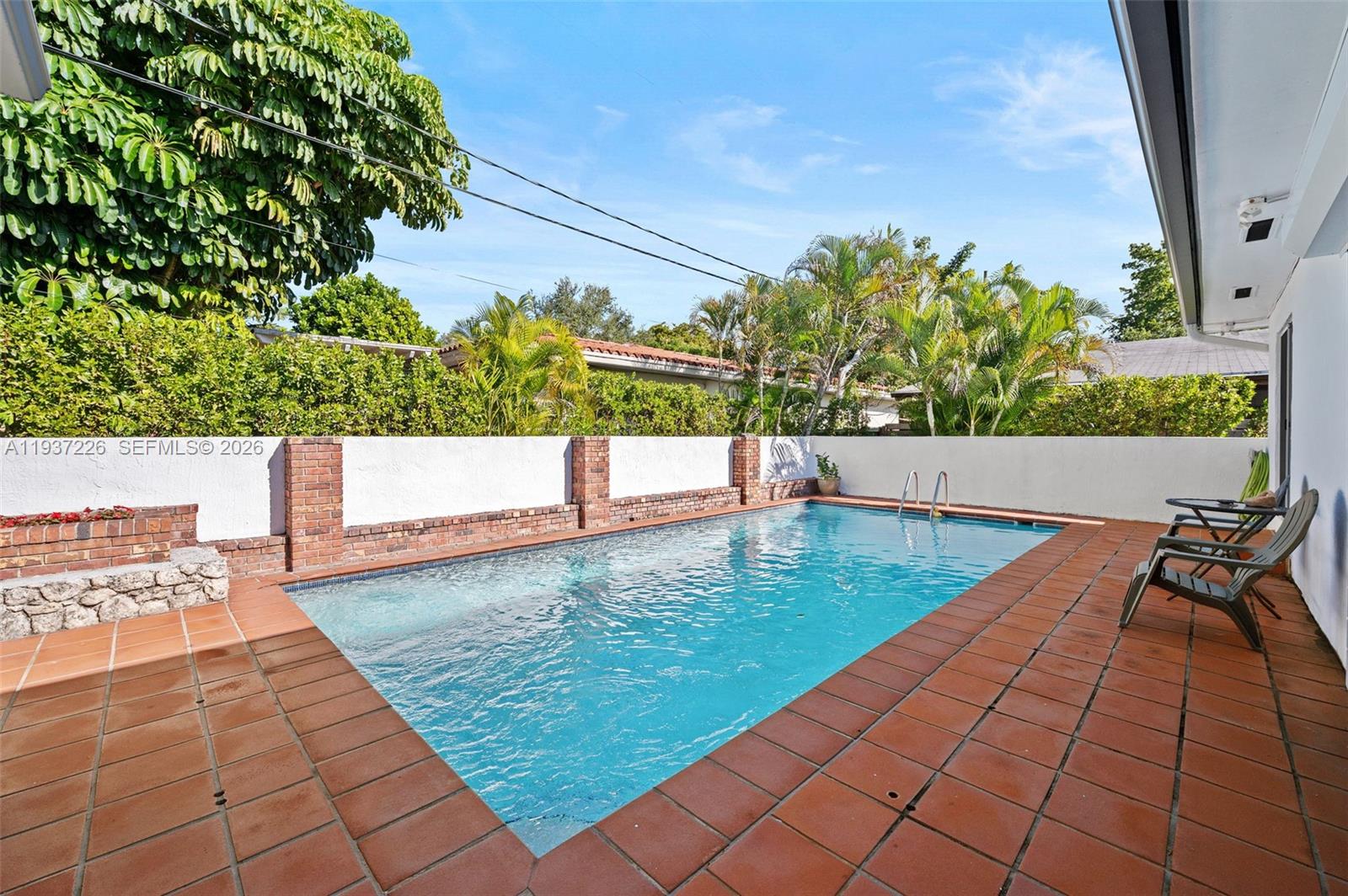 BAY HEIGHTS - Residential