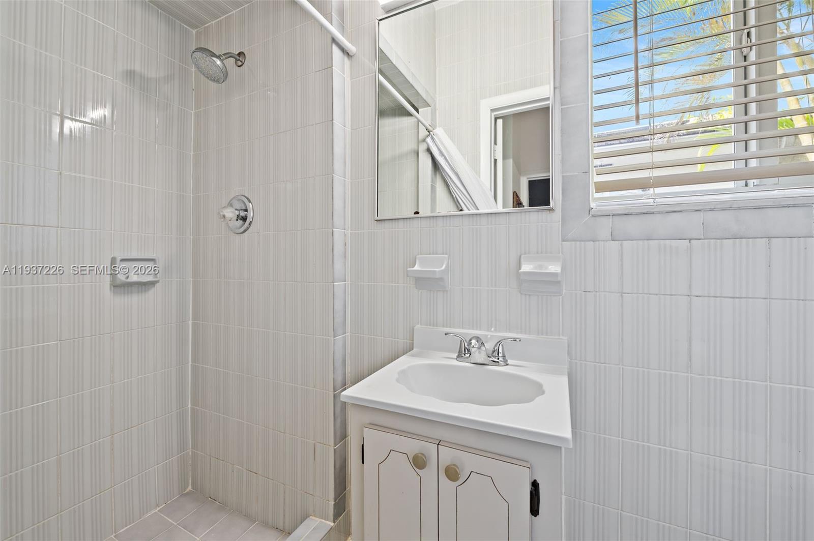 BAY HEIGHTS - Residential