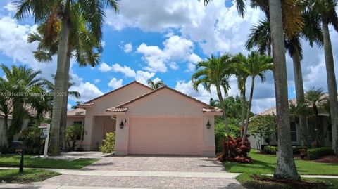 1946 Harbor View Cir Weston FL 33327