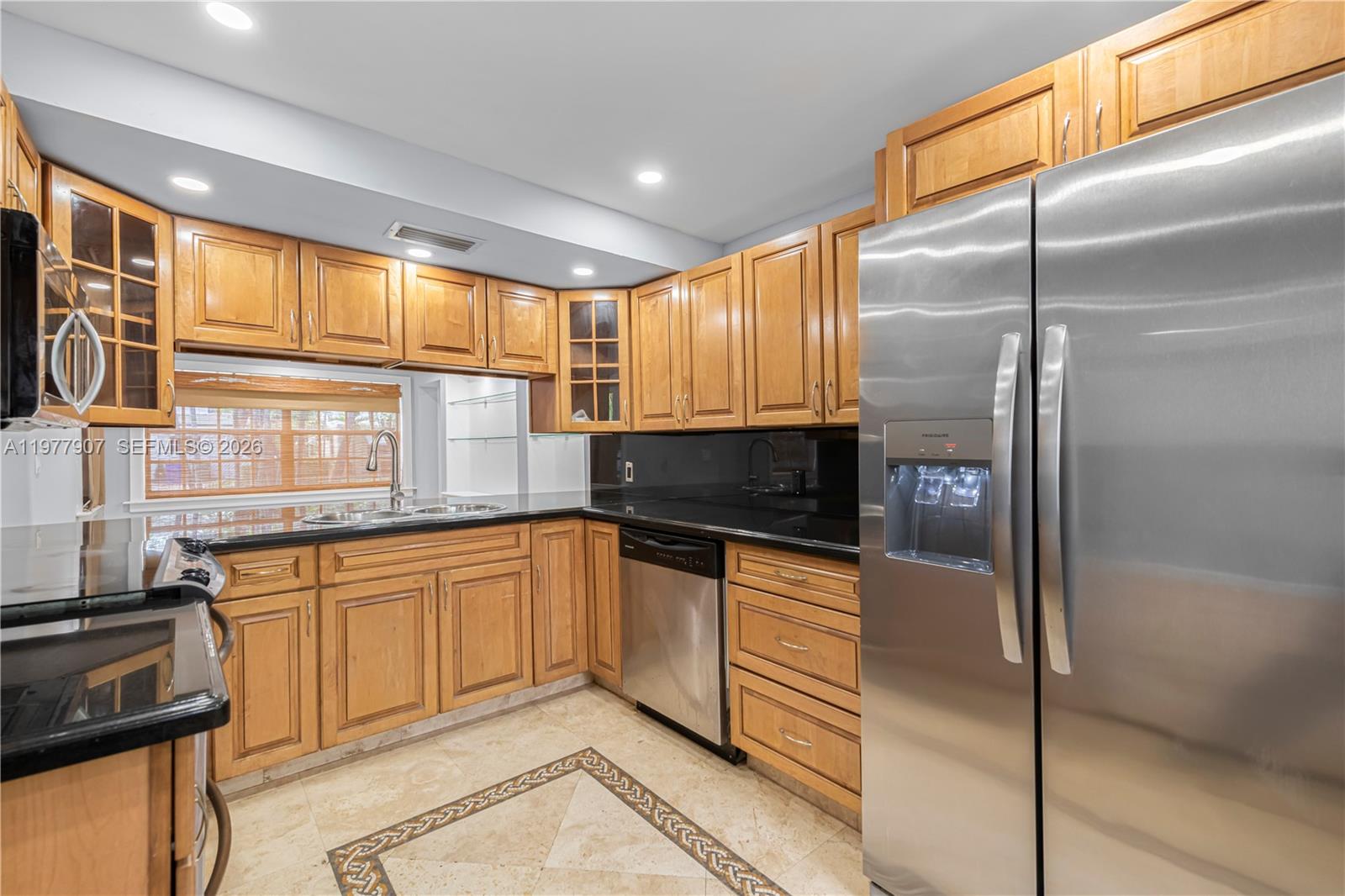 SILVER BLUFF EST SEC C - Residential