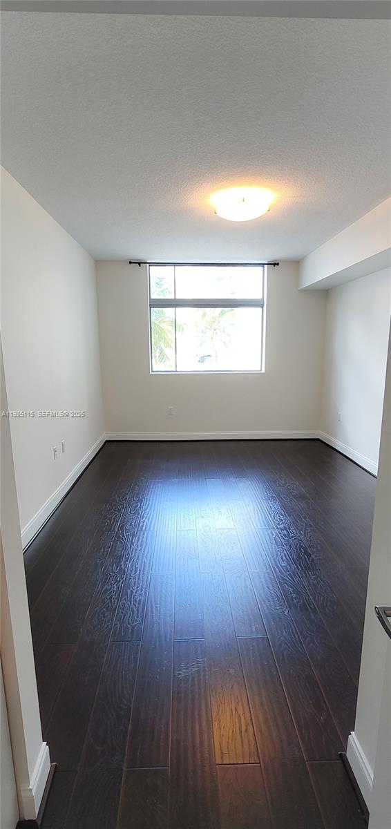 HOLLYWOOD STATION RES CON - Residential Lease