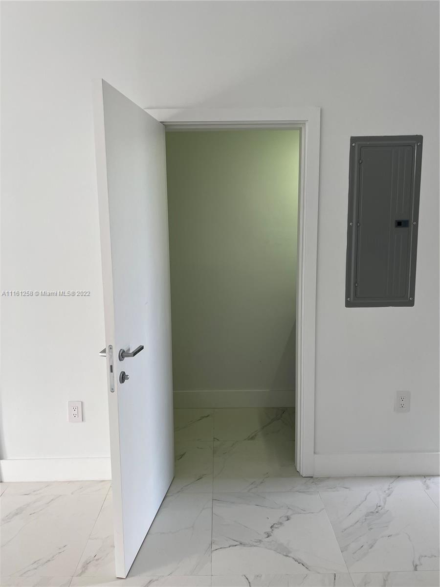 POSITANO TOWNHOUSES - Residential Lease