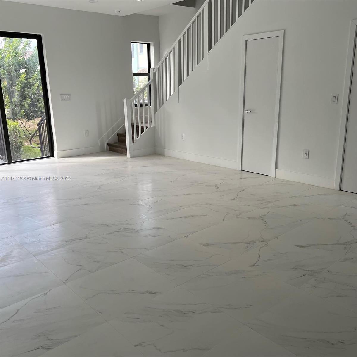 POSITANO TOWNHOUSES - Residential Lease