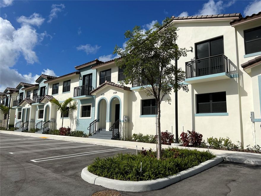 Brand new TOWNHOUSE! Everything is new!! Great Location!! If you see it, you want to live there!! 3 Bedrooms and 2 full baths, 1/2 bath downstairs. Porcelain floors on the 1st floor and laminated in the
2nd floor. Washer and Dryer inside the unit. Granito countertop in the kitchen, Italian design, SS appliances, with
special wine Sellar. Everything is new. Equal Housing Opportunity.