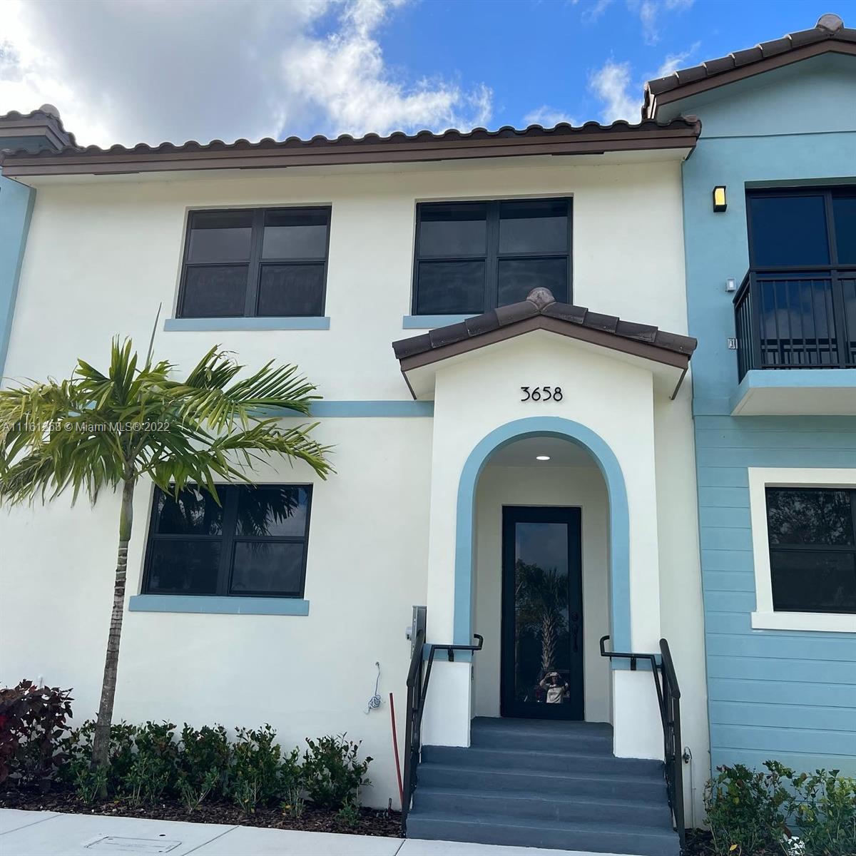 POSITANO TOWNHOUSES - Residential Lease