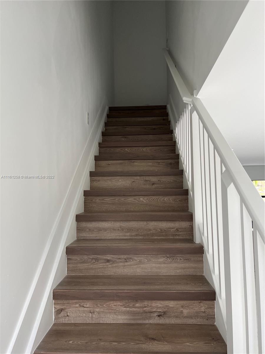 POSITANO TOWNHOUSES - Residential Lease