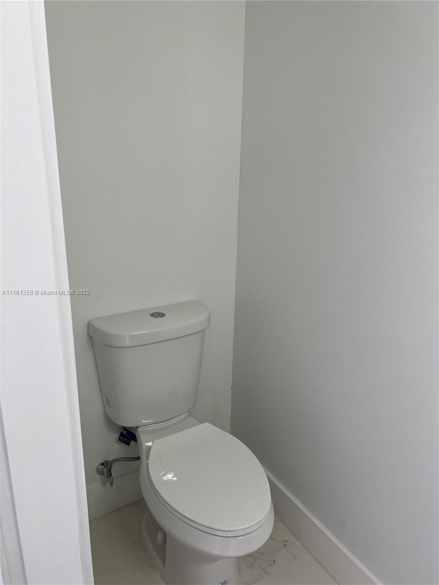 POSITANO TOWNHOUSES - Residential Lease