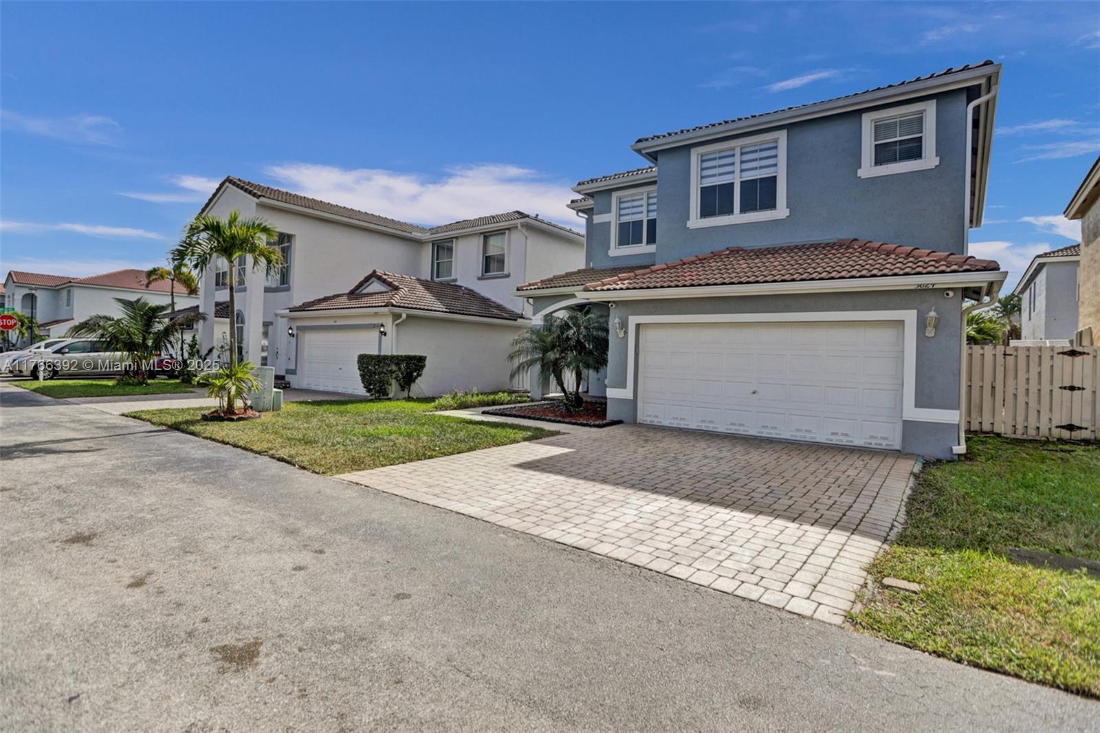 Rental Property at 3824 Sw 49th Pl, Hollywood, Broward County, Florida - Bedrooms: 4 
Bathrooms: 3  - $4,975 MO.