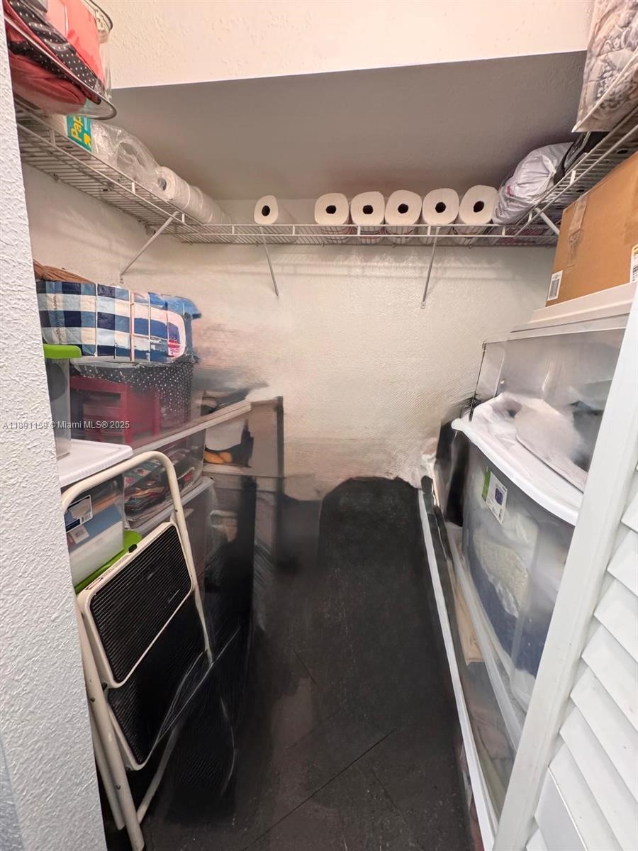 RAMBLEWOOD CONDO B - Residential