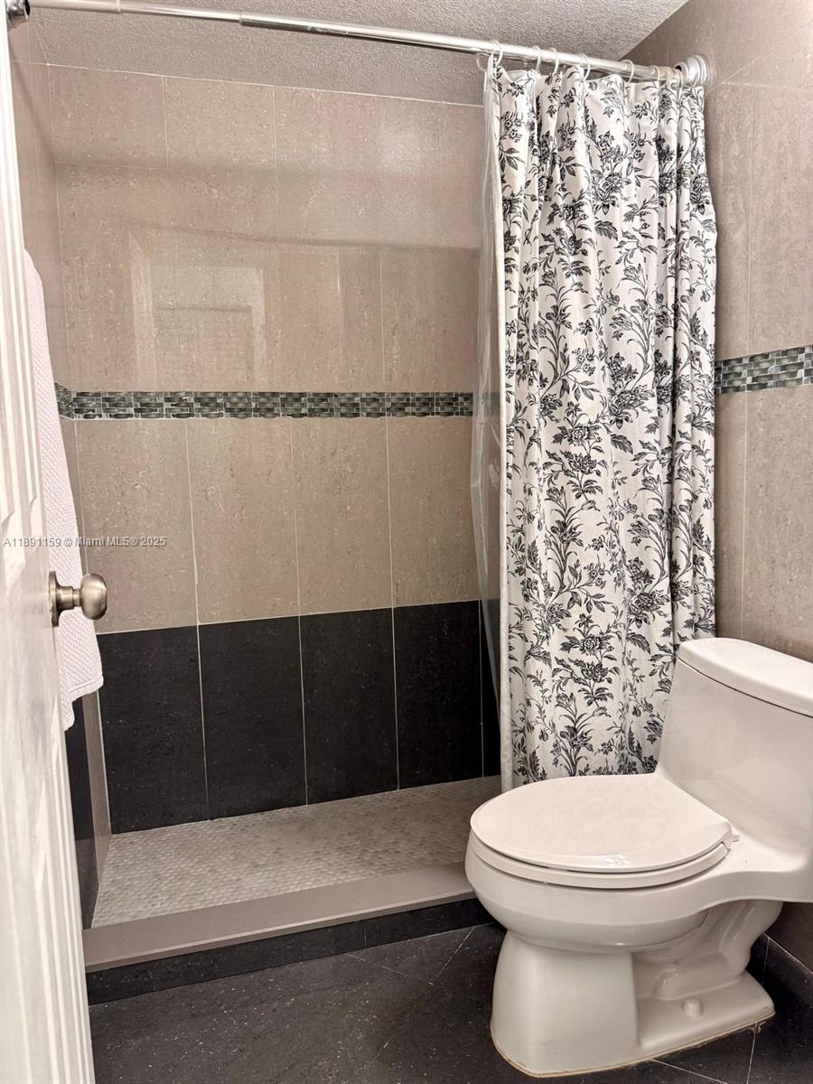 RAMBLEWOOD CONDO B - Residential