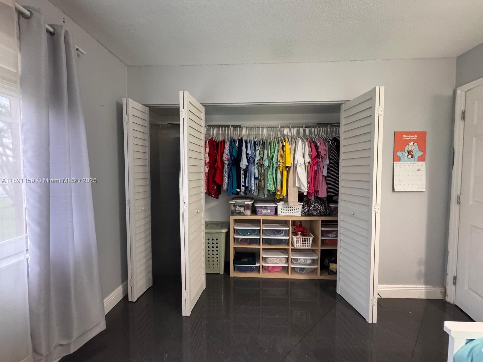 RAMBLEWOOD CONDO B - Residential
