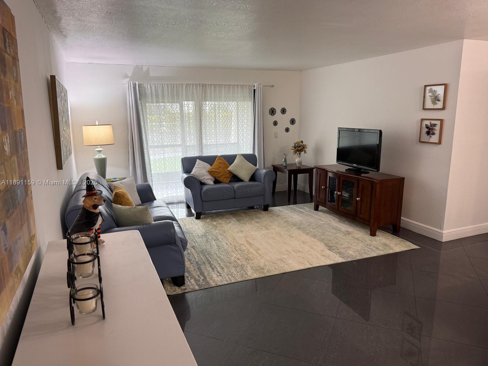 RAMBLEWOOD CONDO B - Residential