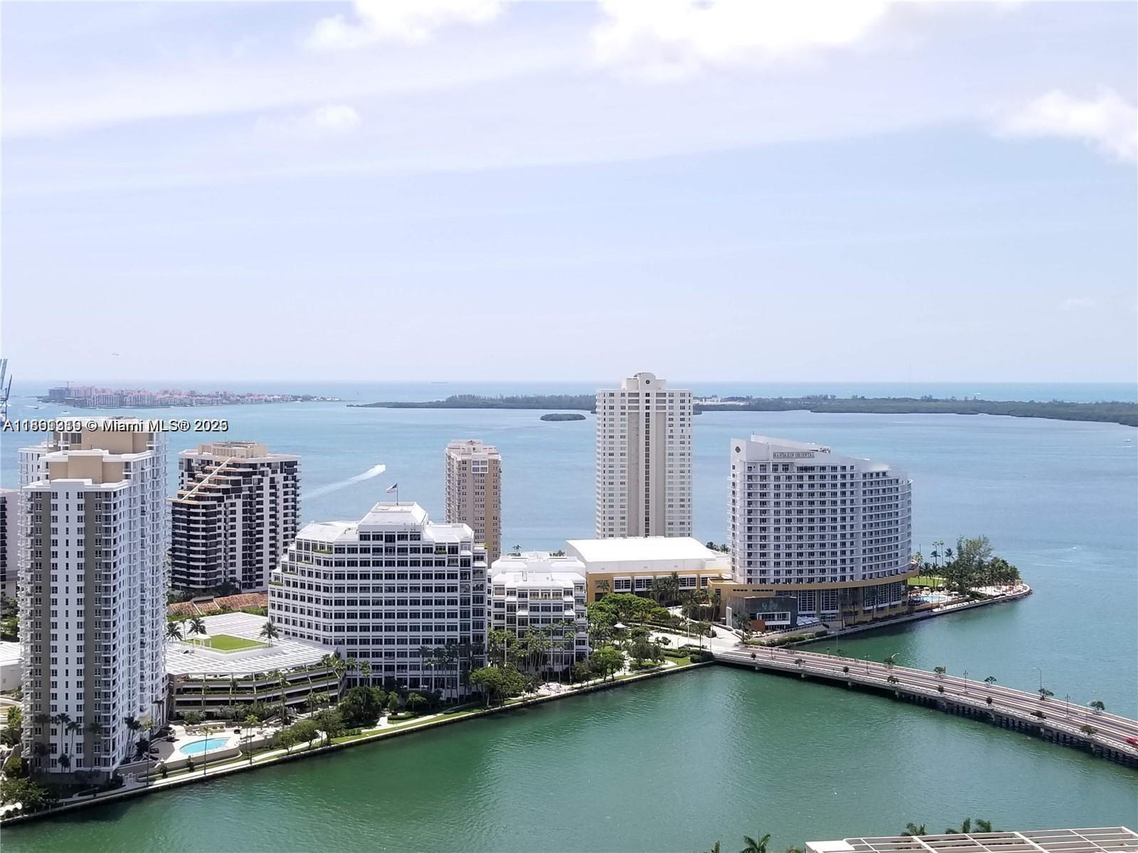 500 Brickell Ave 3100