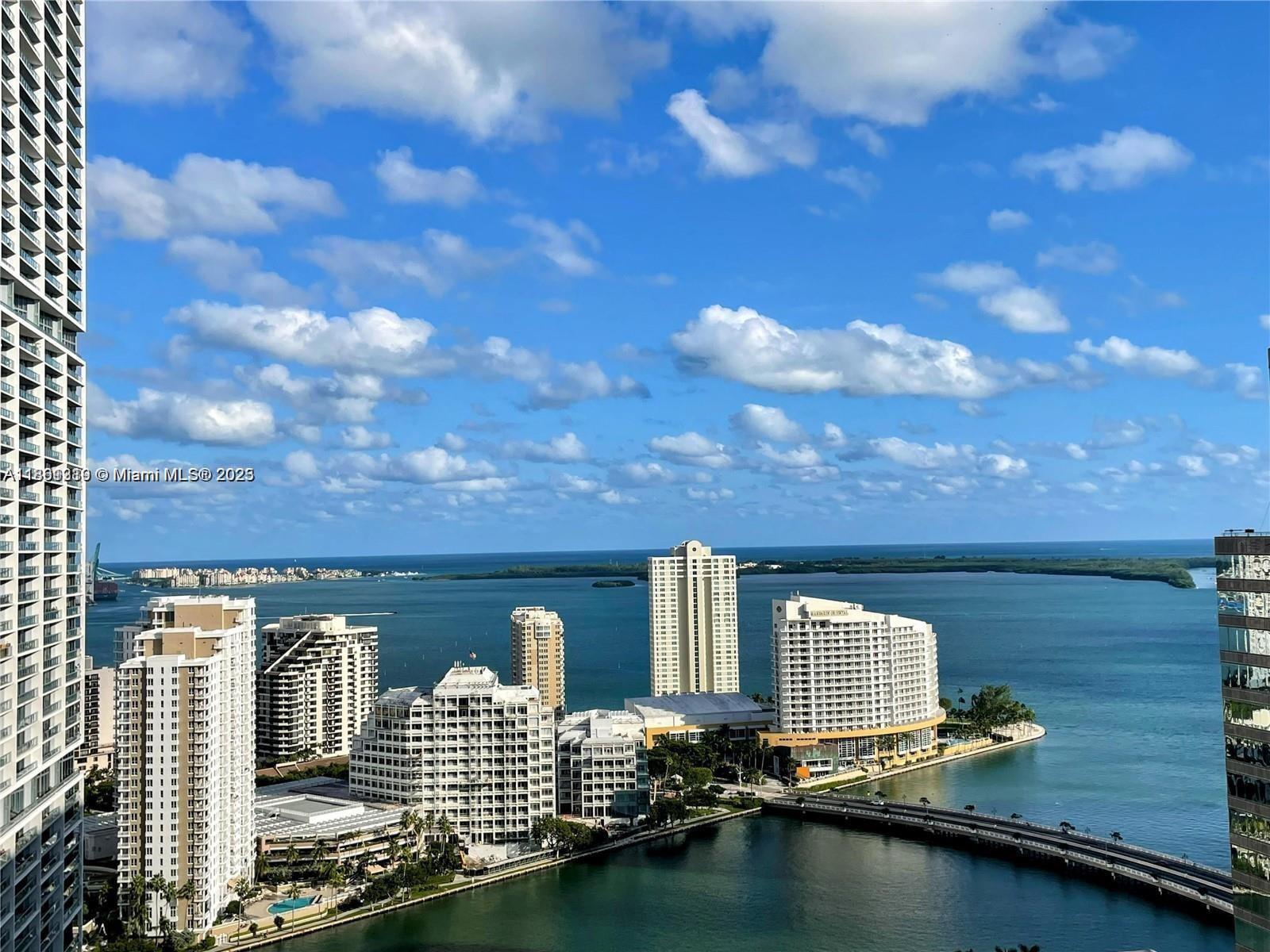 500 Brickell Ave 3100