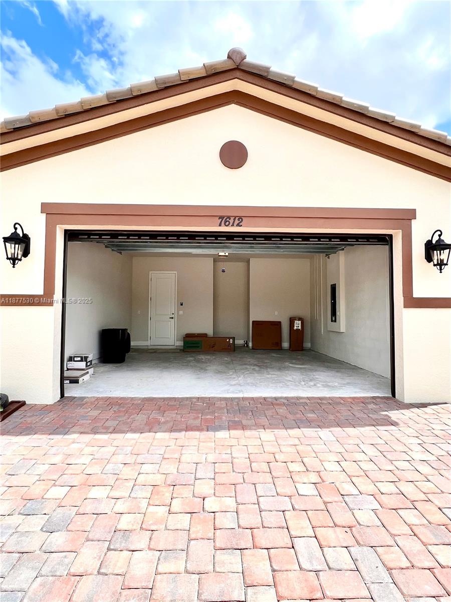 MCJUNKIN FARMS PLAT - Residential Lease