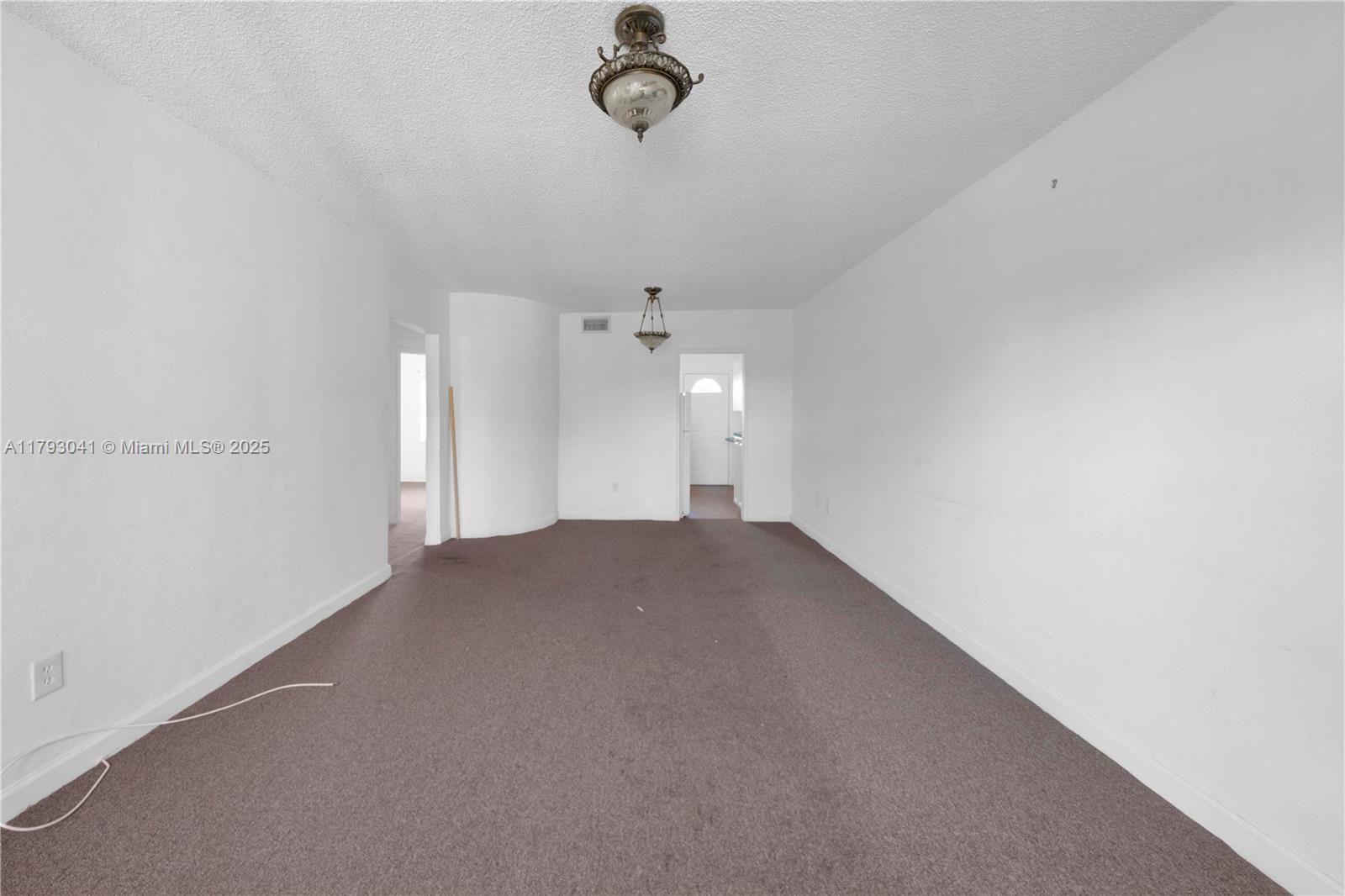 3401 SW 10th St 2B