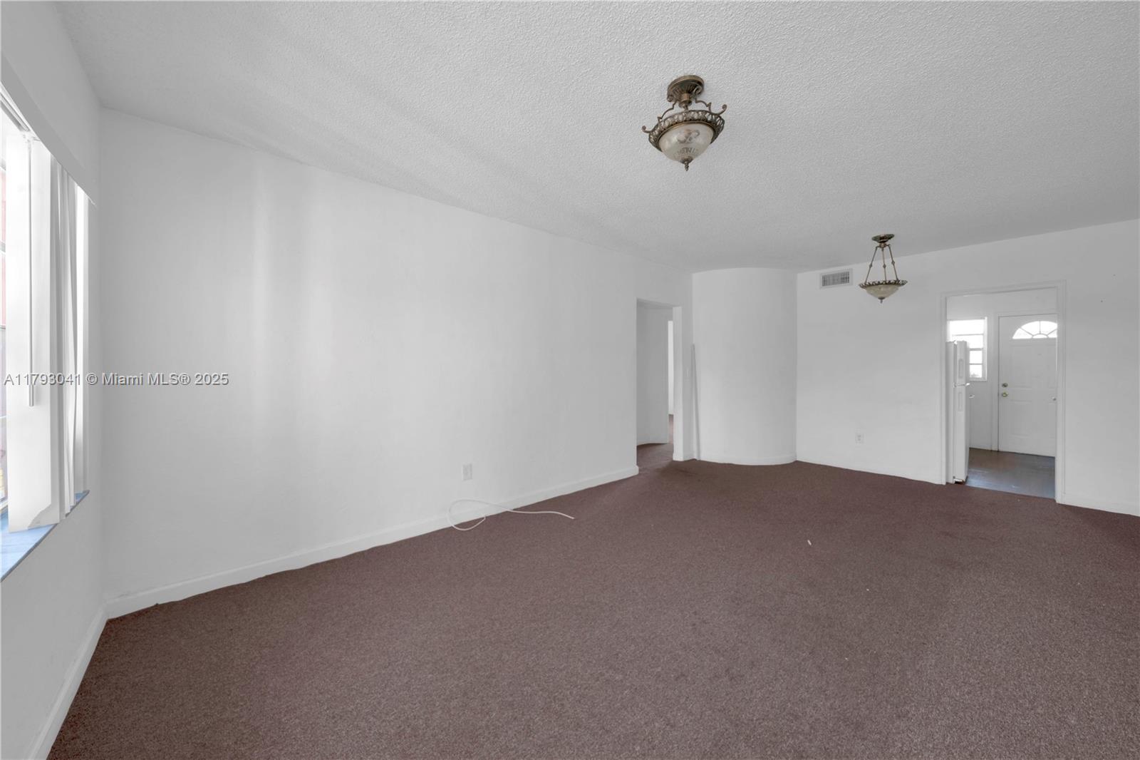 3401 SW 10th St 2B