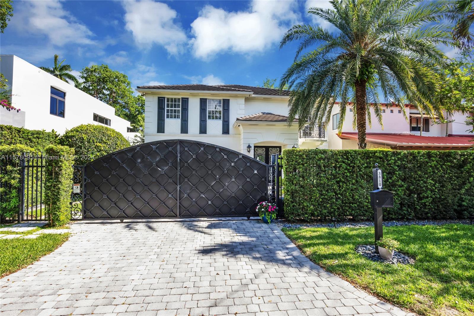 Property for Sale at 3810 Loquat Ave, Coconut Grove, Broward County, Florida - Bedrooms: 4 
Bathrooms: 4  - $3,400,000