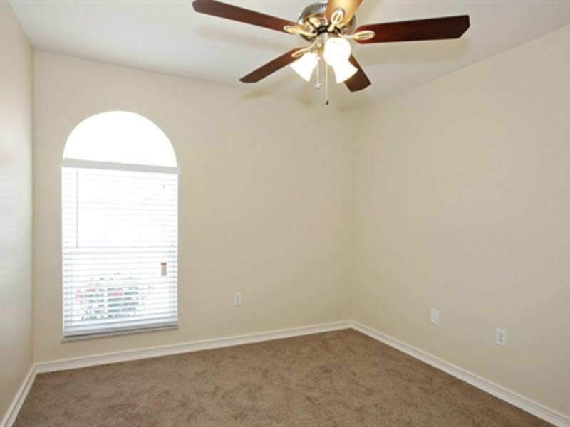 KENDALL FAMILY ESTATES PH - Residential Lease