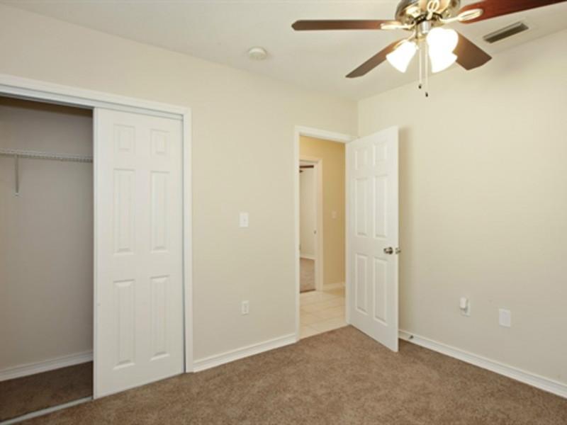 KENDALL FAMILY ESTATES PH - Residential Lease