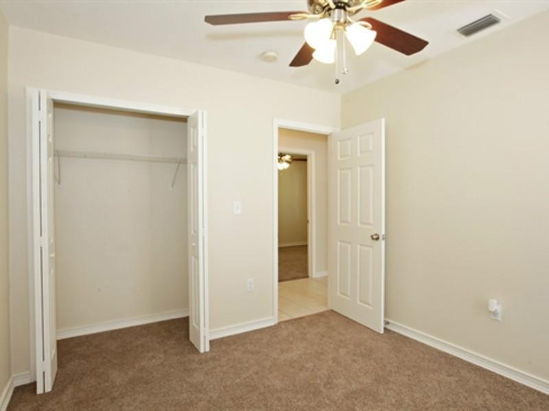 KENDALL FAMILY ESTATES PH - Residential Lease