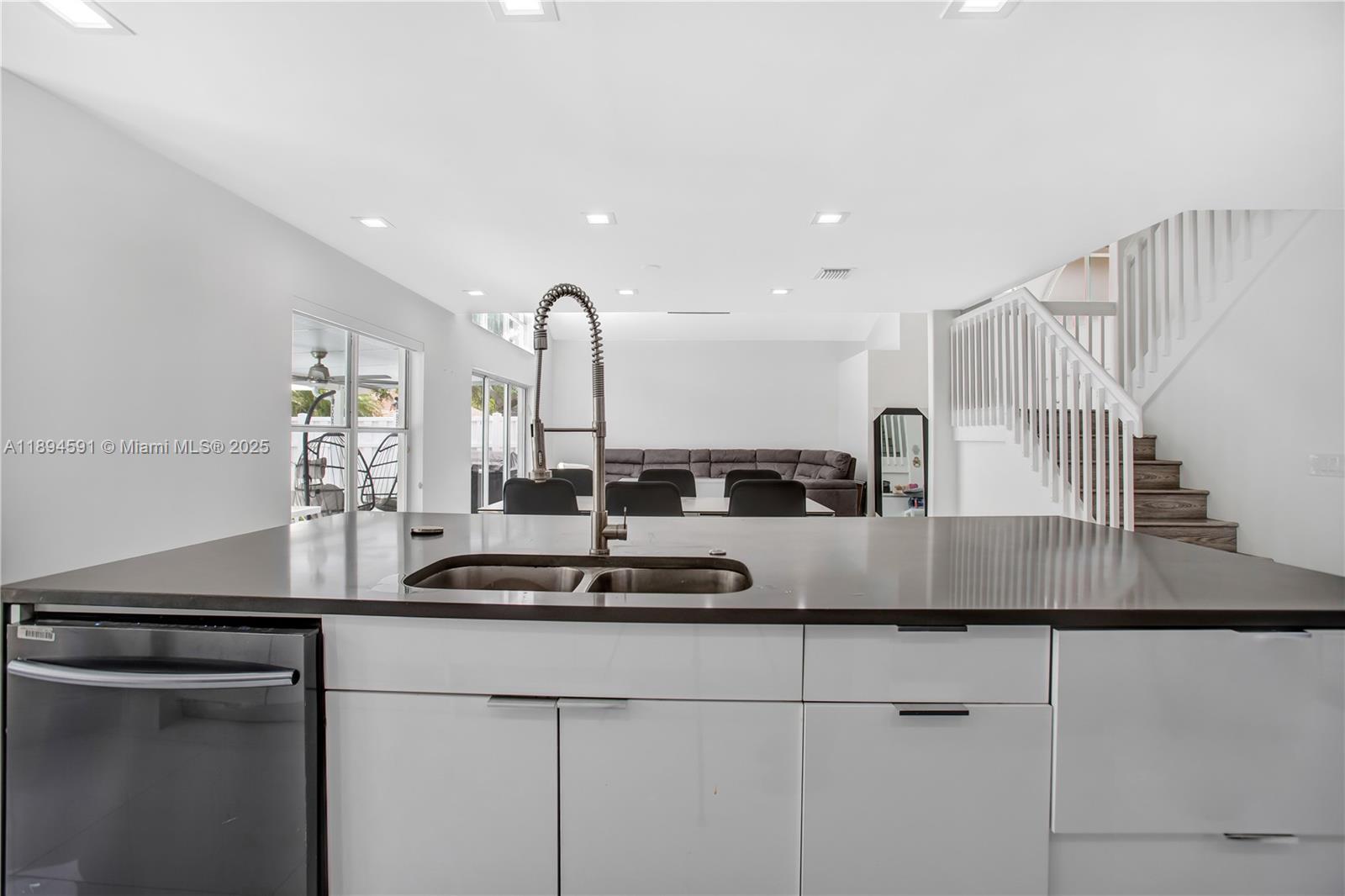 BANYAN OAKRIDGE PLAT - Residential Lease