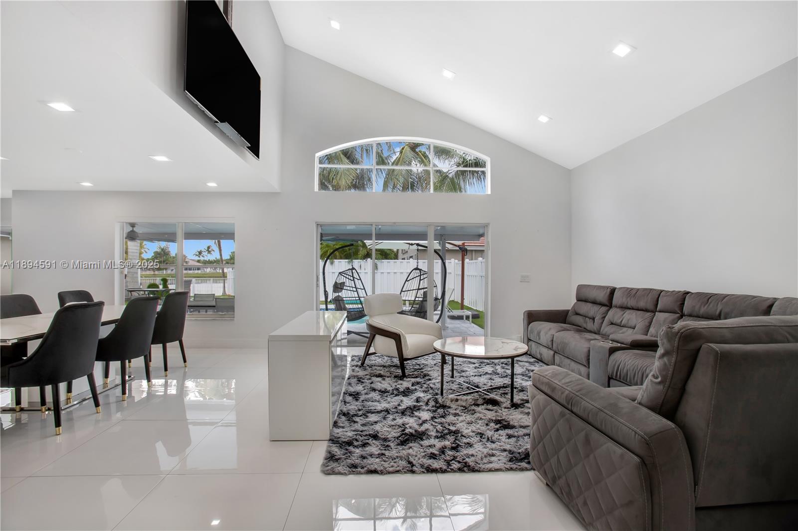 BANYAN OAKRIDGE PLAT - Residential Lease