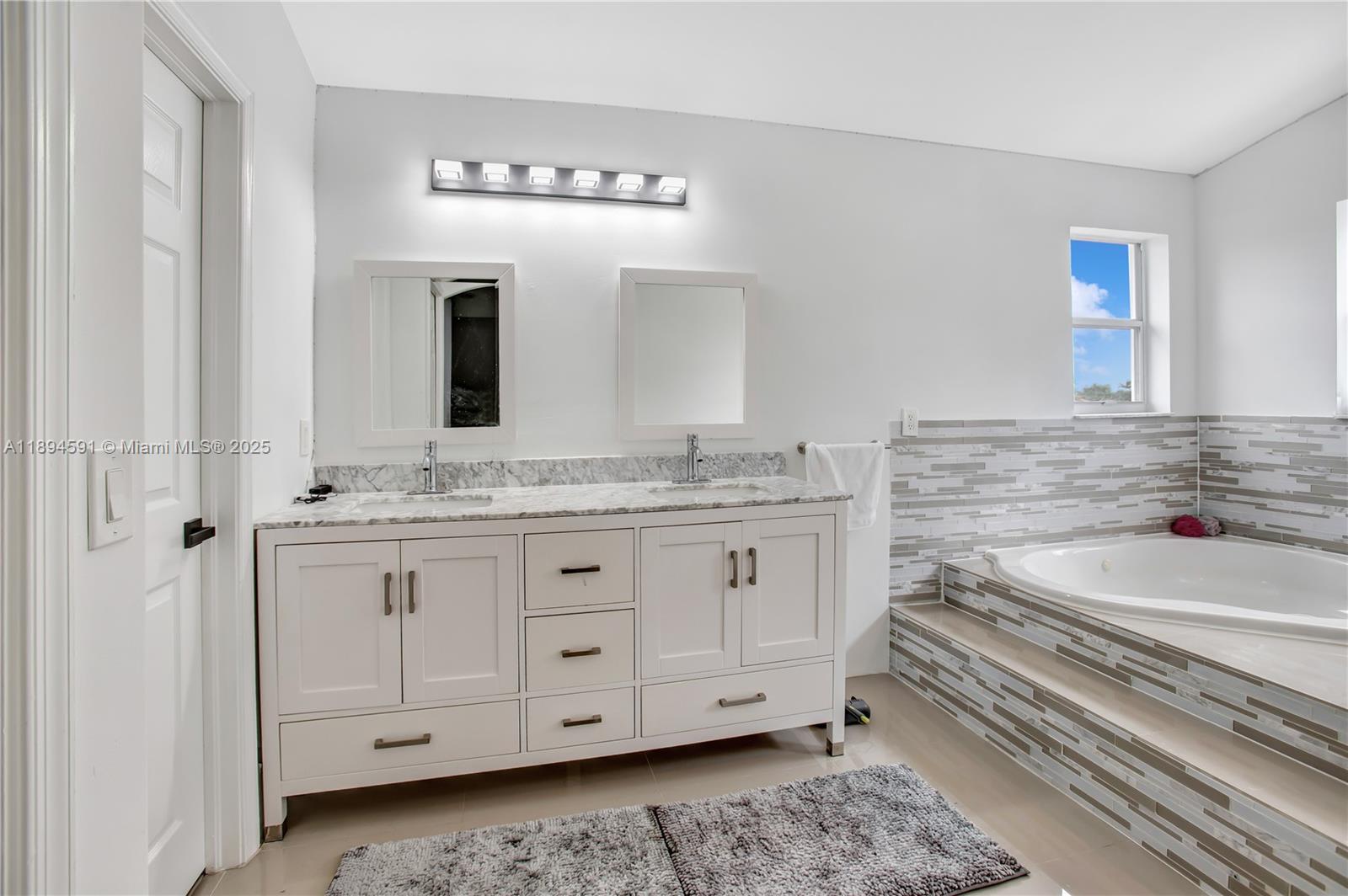 BANYAN OAKRIDGE PLAT - Residential Lease