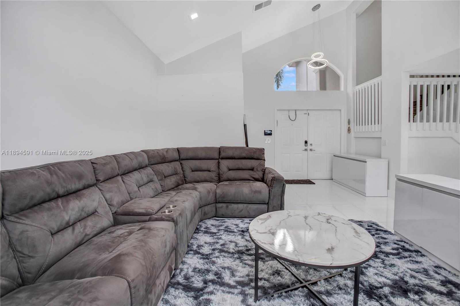 BANYAN OAKRIDGE PLAT - Residential Lease