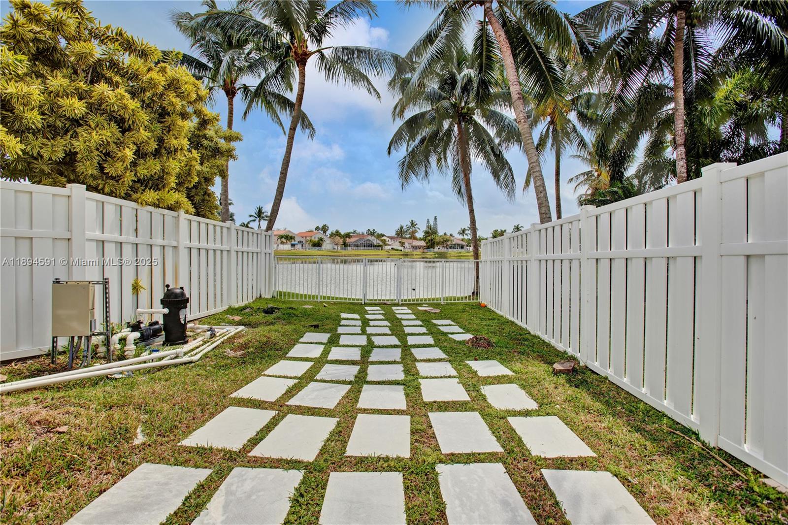 BANYAN OAKRIDGE PLAT - Residential Lease
