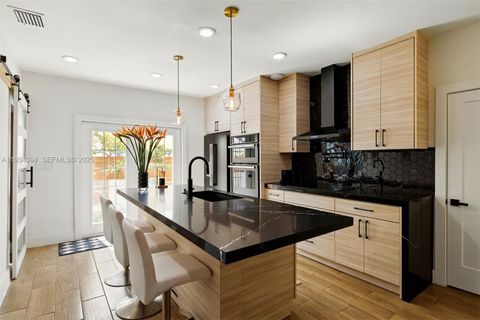 1363 Biarritz Dr Miami Beach FL 33141