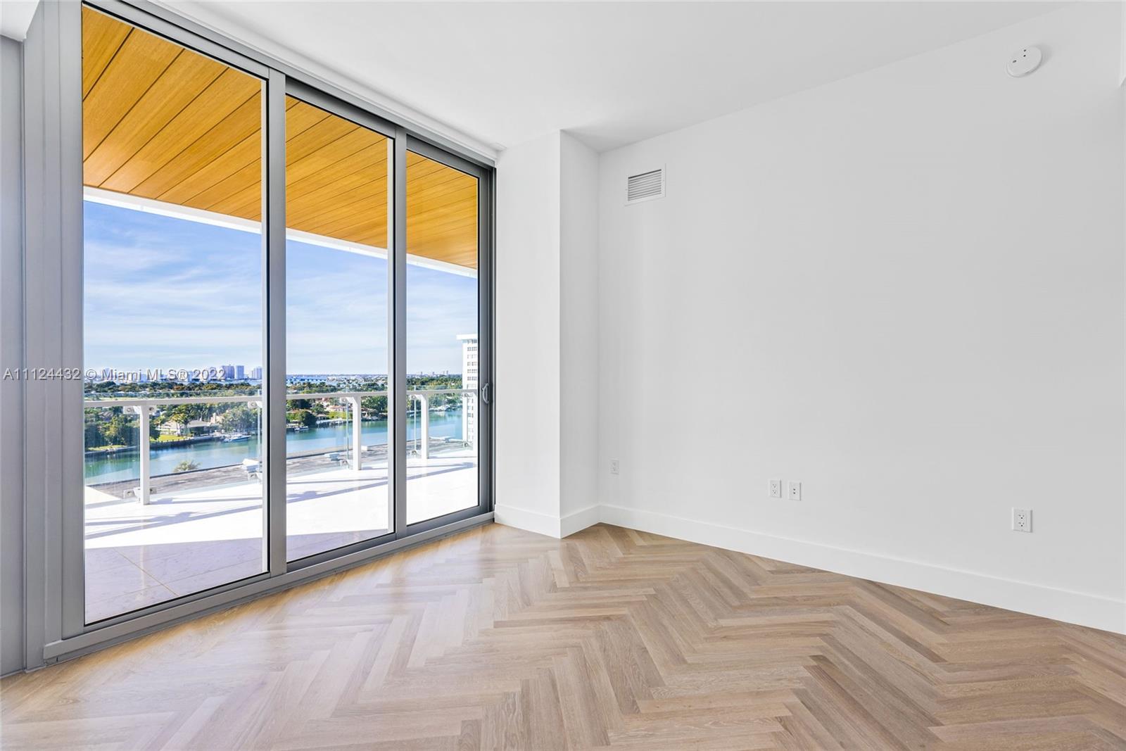 57 OCEAN - Residential