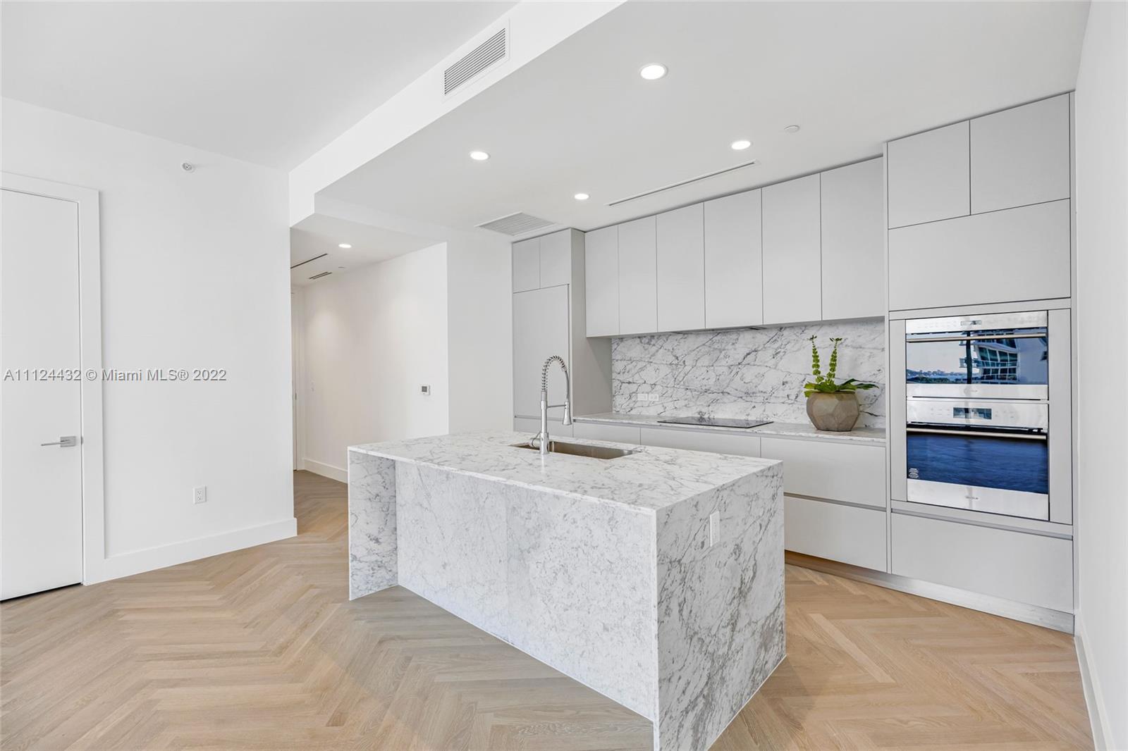 57 OCEAN - Residential