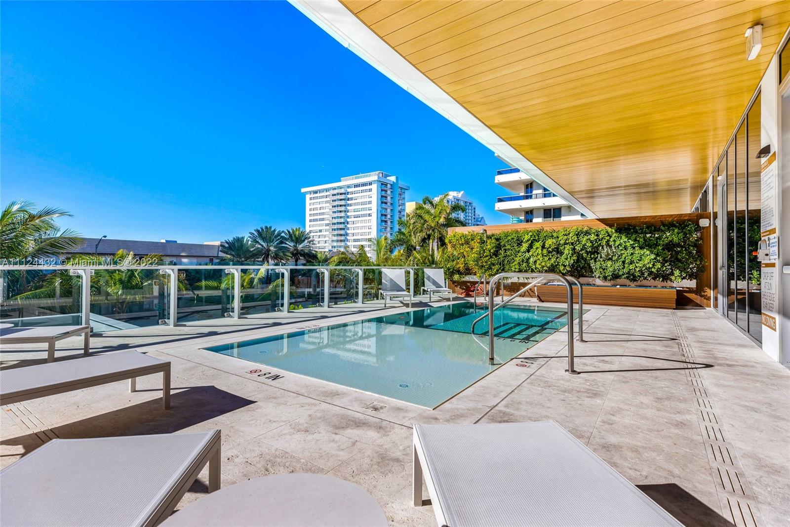 57 OCEAN - Residential