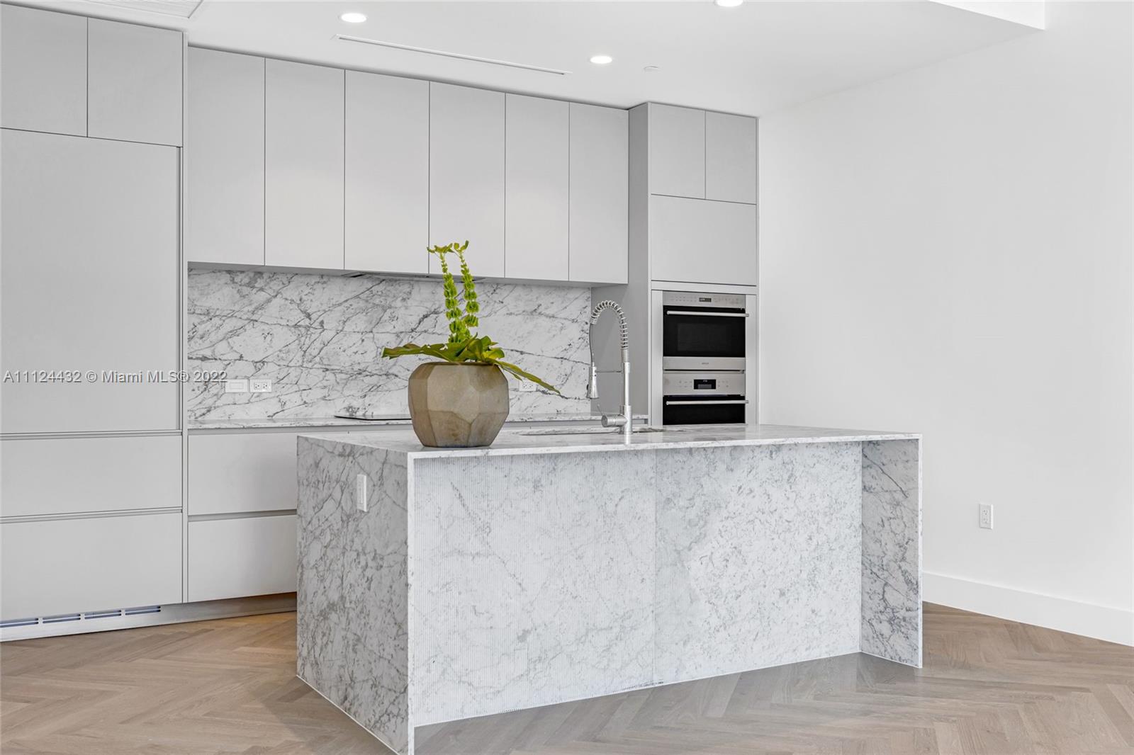57 OCEAN - Residential