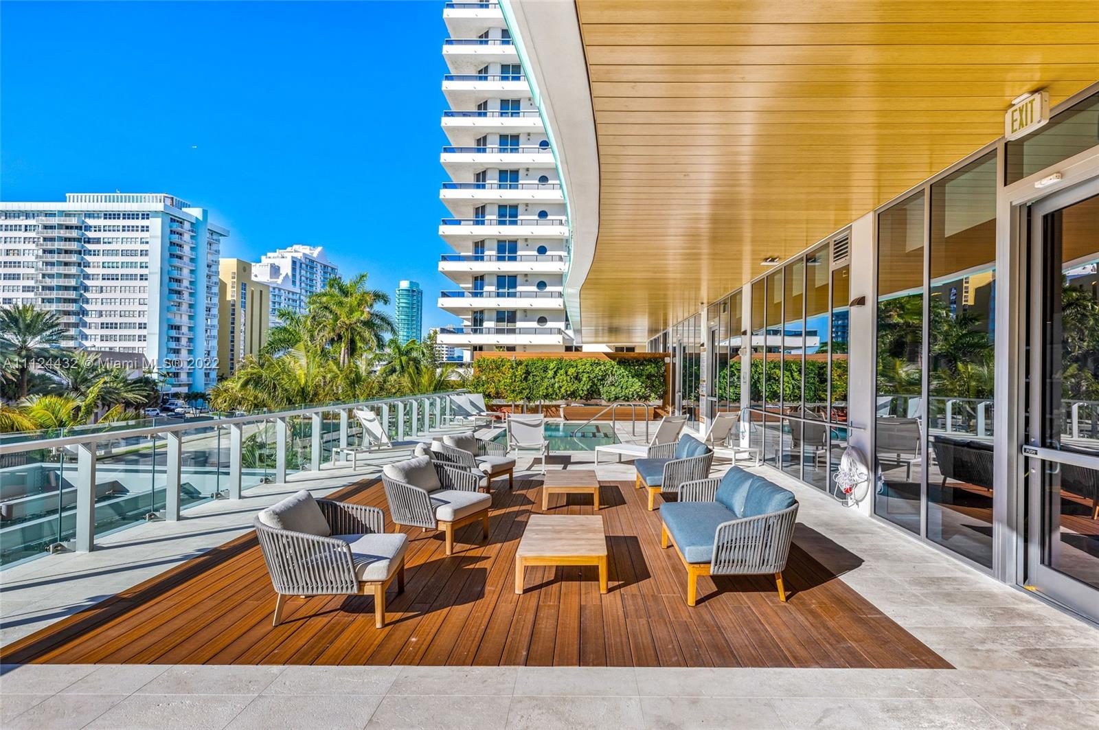 57 OCEAN - Residential