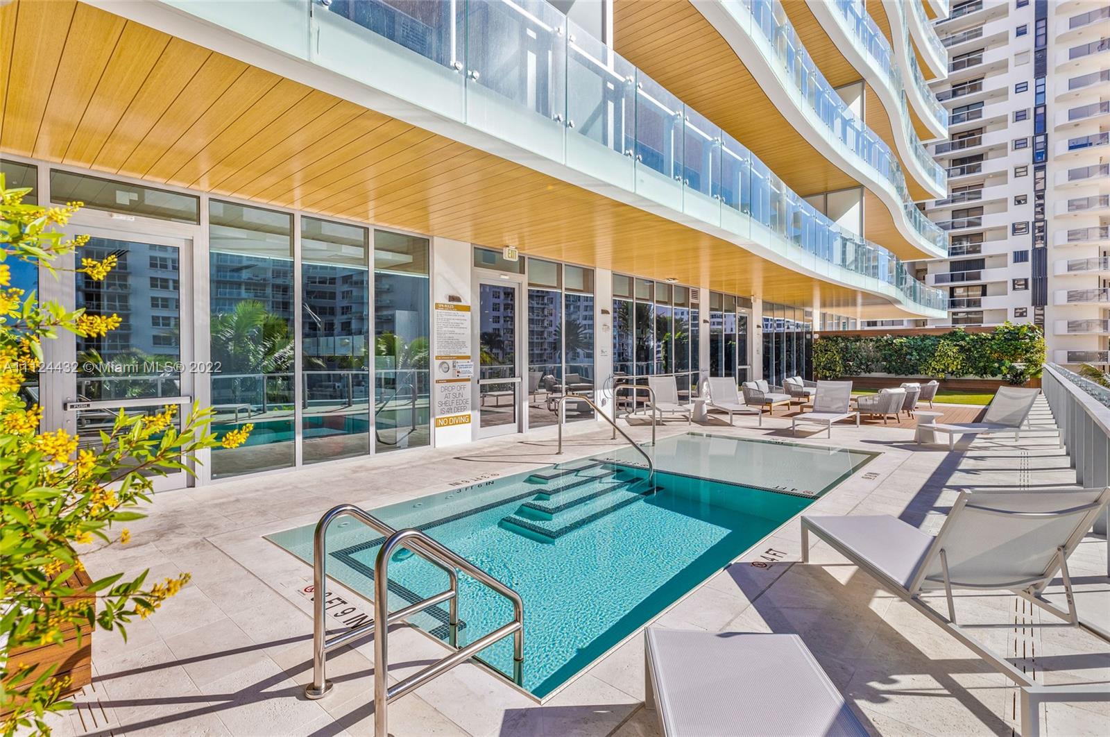57 OCEAN - Residential