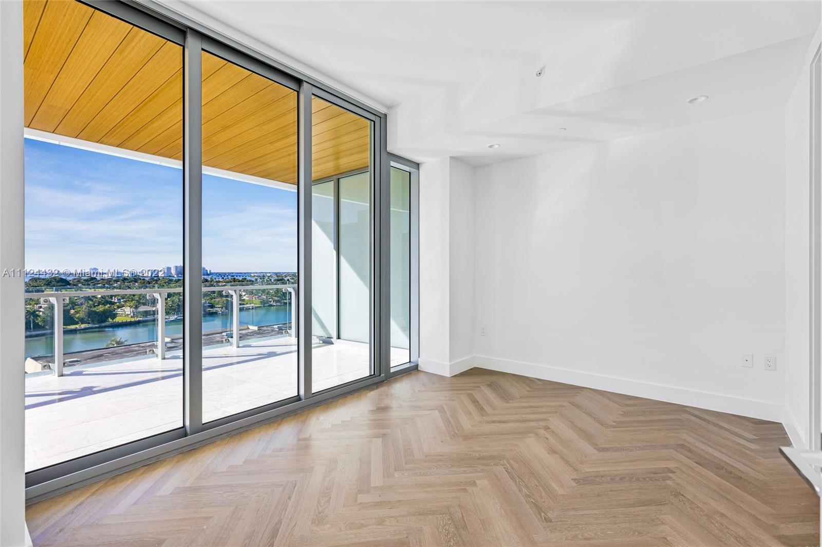 57 OCEAN - Residential