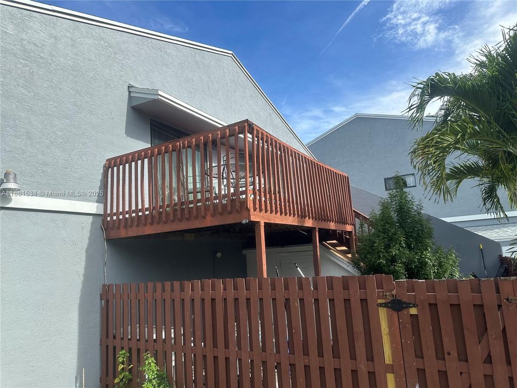 Photo of 22 Crossings Cir #E, Boynton Beach, FL 33435 (MLS # A11861534)