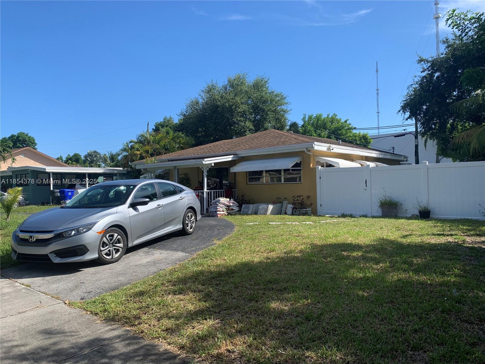 Charming furnished studio with a private entrance available in West Park, conveniently located near 441 and between Hallandale Beach Blvd. Fast approval process! All utilities are included—water, sewer, trash, internet, and electricity. Ideal for a single occupant with no pets allowed. The landlord requires only the first month's rent and a security deposit for move-in. Tenant occupied until September 2. First month and Security deposit only!