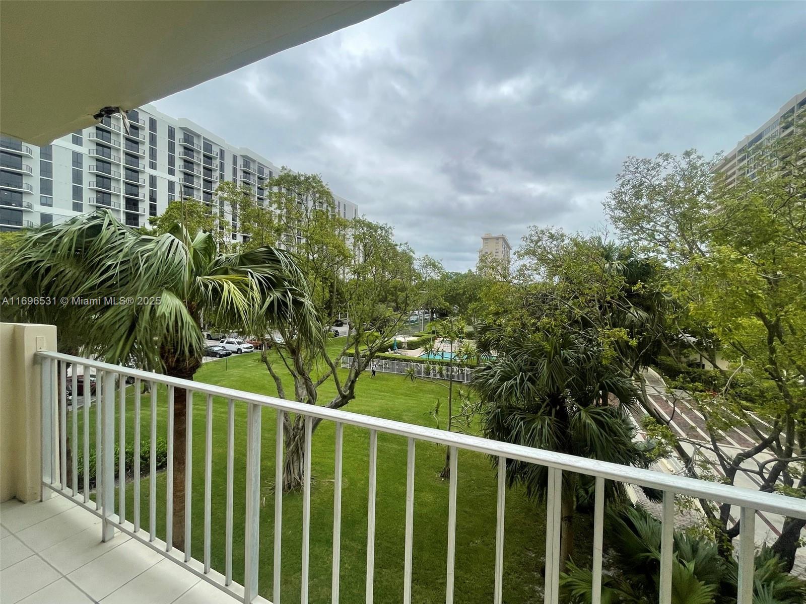 Property for Sale at 11111 Biscayne Blvd 3F, Miami, Broward County, Florida - Bedrooms: 2 
Bathrooms: 2  - $295,000