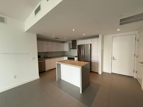 1600 NE 1st Ave 1909 Miami FL 33132