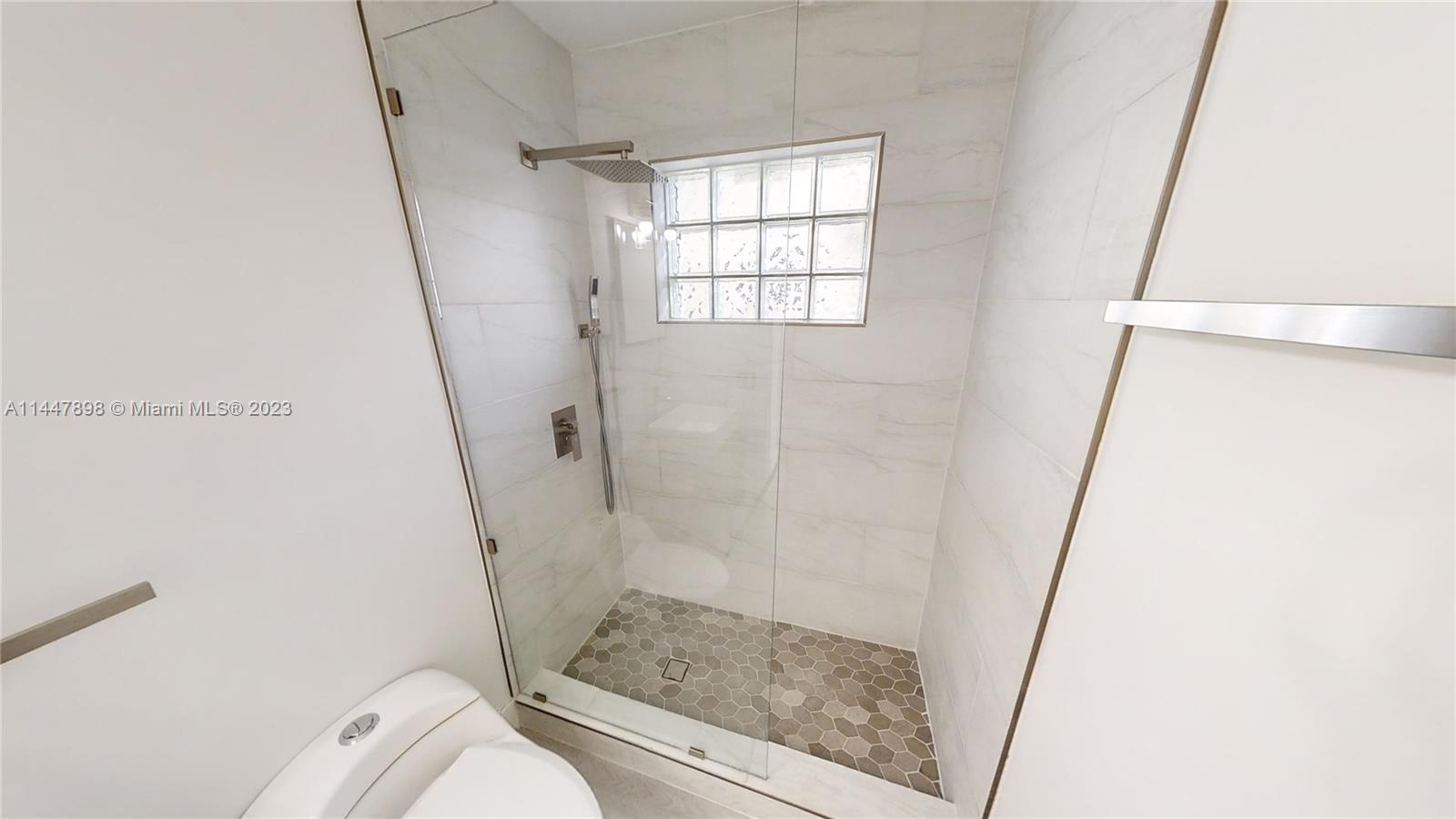 VILLA SEVILLA - Residential Lease