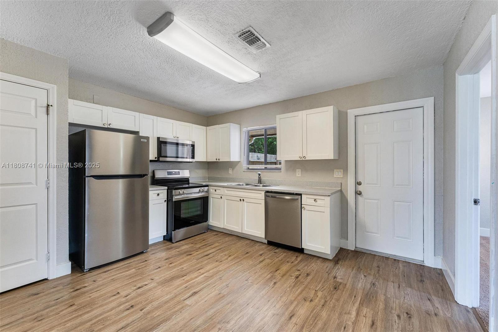 SANDALFOOT ESTATES - Residential